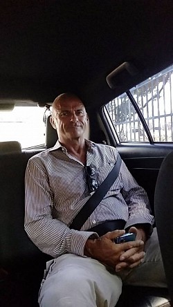 รับลูกค้าพัทยาไปกลับกรุงเทพฯ